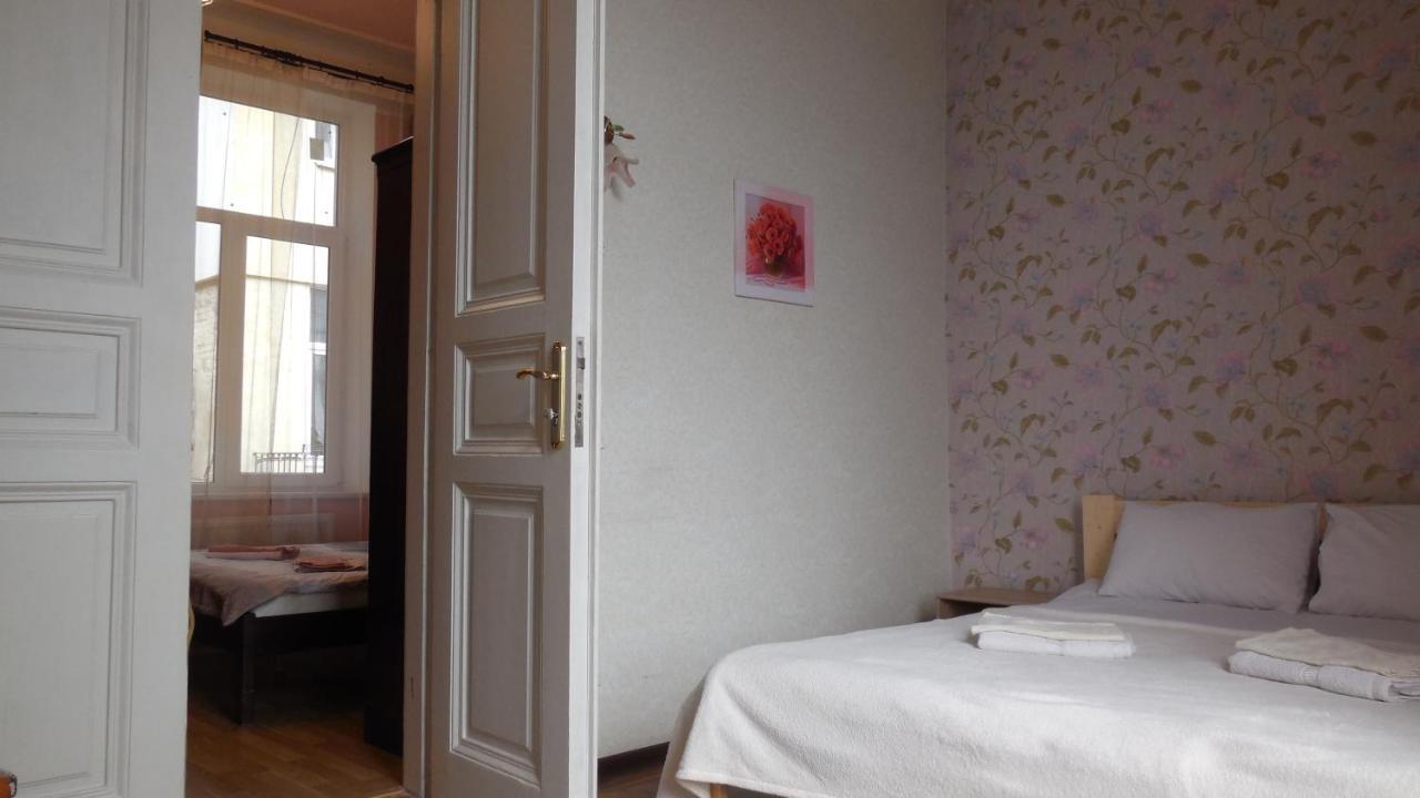 2 Room Apartment Near Opera House Lviv Luaran gambar